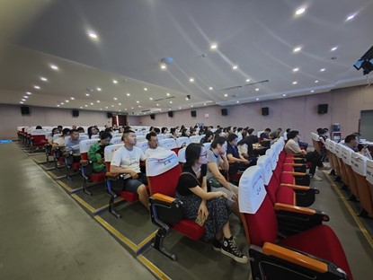 聚焦教學改進，提升教育質(zhì)量 ——高2023級半期成績分析會圓滿召開